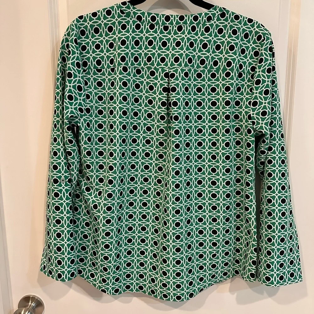 Notations Green and Black Geometric Blouse - Picture 4 of 4